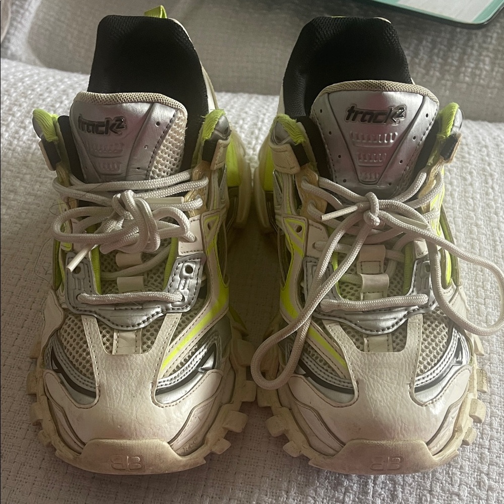 Balenciaga women’s White Sneakers with Neon Yellow Accents - Picture 2 of 13